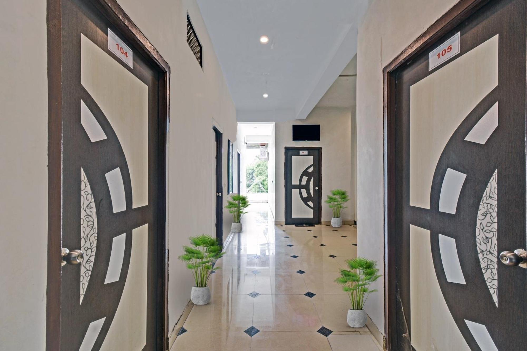 Hotel O Padharo Saa Udaipur Exteriör bild