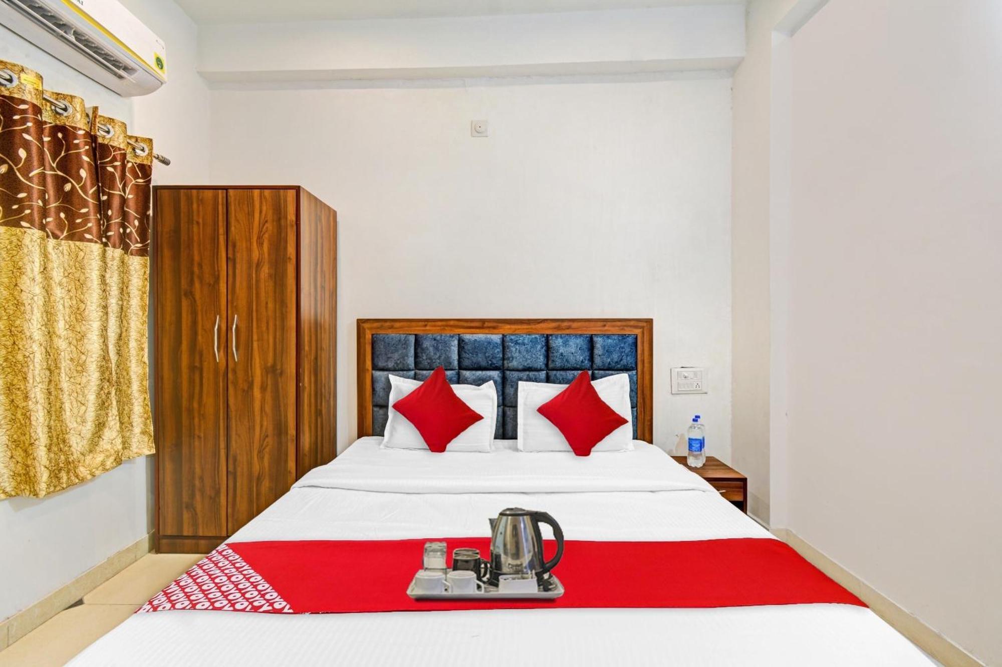 Hotel O Padharo Saa Udaipur Exteriör bild