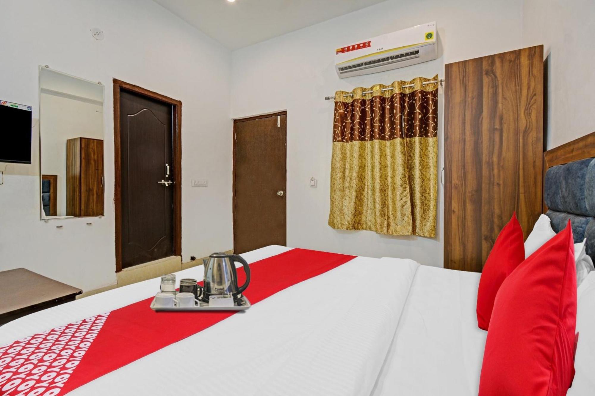 Hotel O Padharo Saa Udaipur Exteriör bild